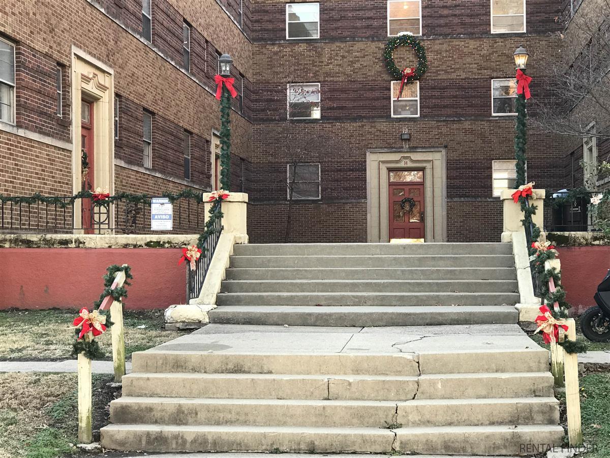 Donaldson Arms Apartments Apartment in Evansville, IN