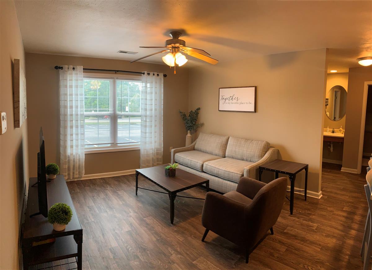 Eagle Village Student Apartments - Apartment in Evansville, IN