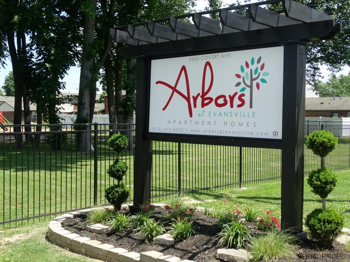 Arbors at Evansville Apartment in Evansville, IN