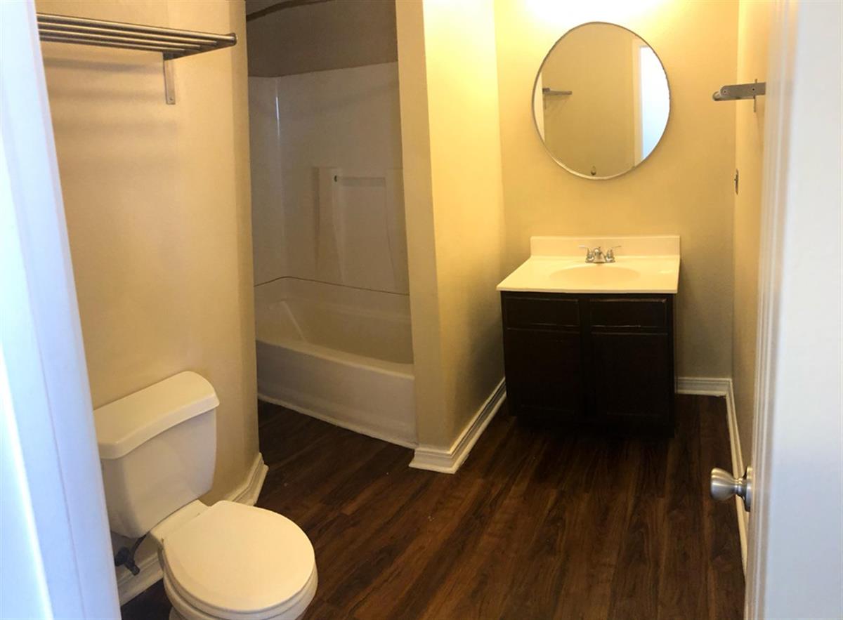 Ashburn Court Apartments Apartment in Carbondale, IL