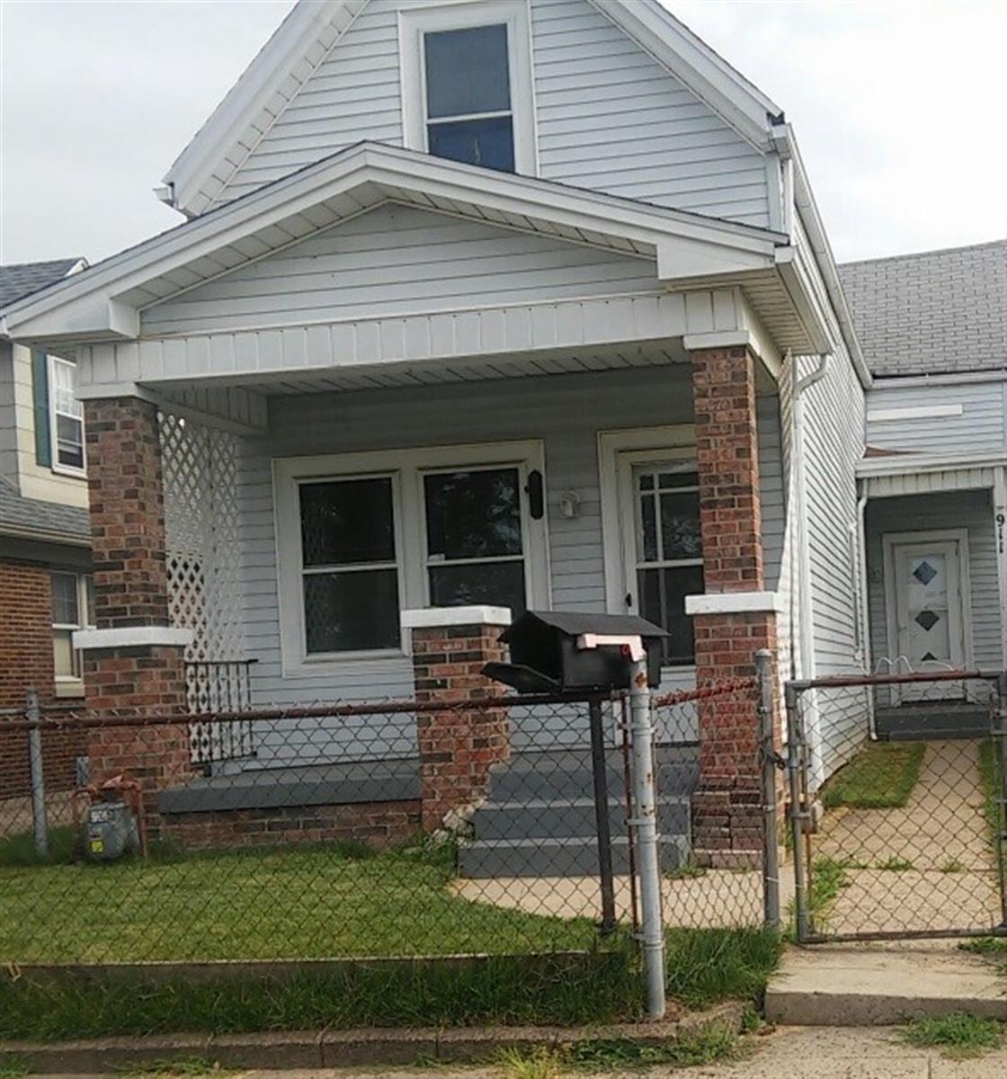 Carousel Property Management Apartment in Evansville, IN