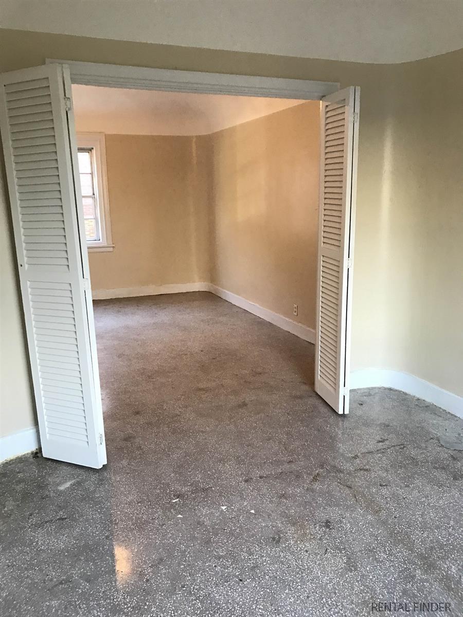 Donaldson Arms Apartment in Evansville, IN