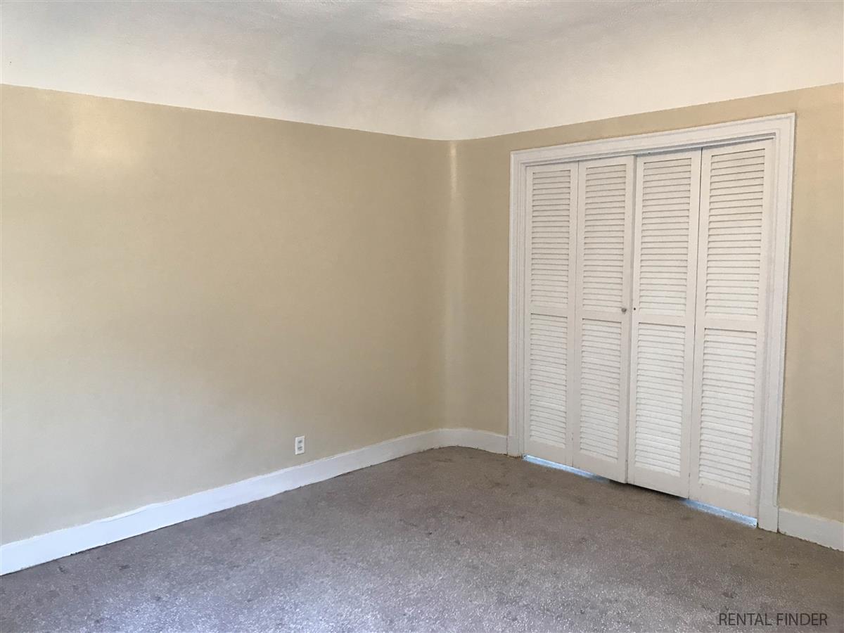 Donaldson Arms Apartment in Evansville, IN