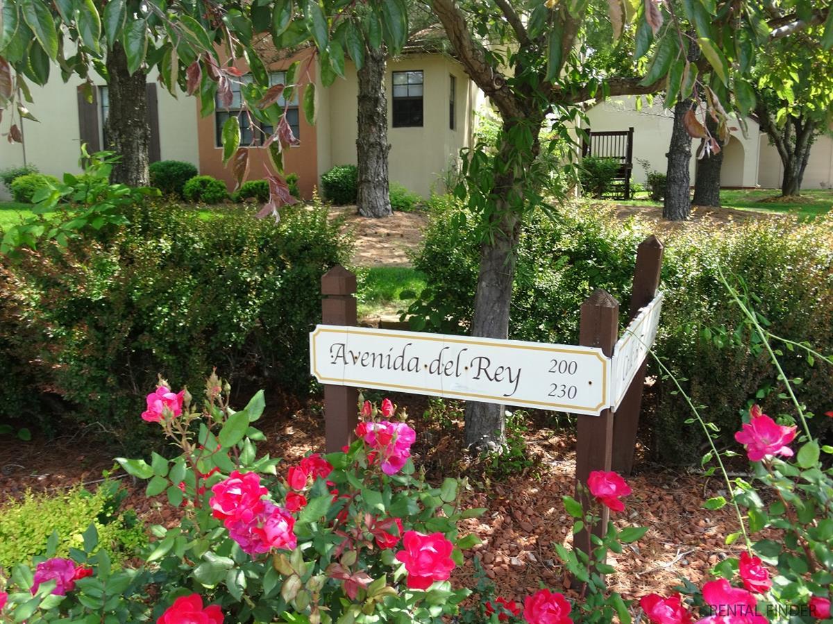 Mission Viejo Villas Apartment in Evansville, IN