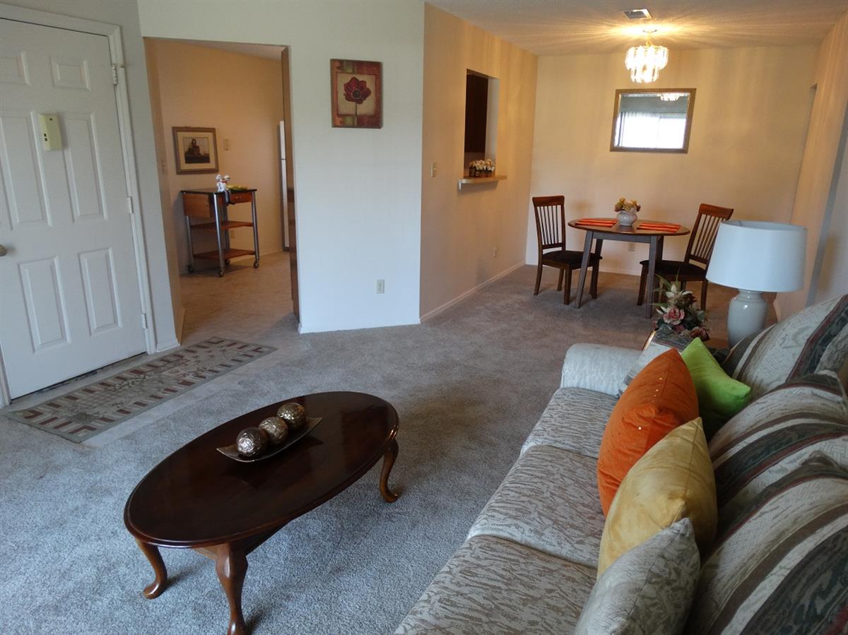 Sugar Mill Creek - Apartment in Evansville, IN