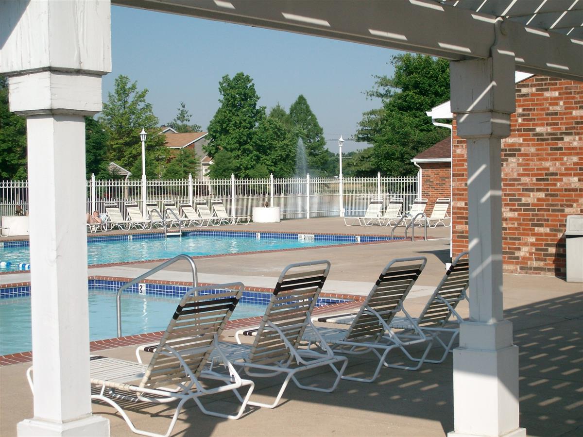 Sugar Mill Creek Apartment in Evansville, IN