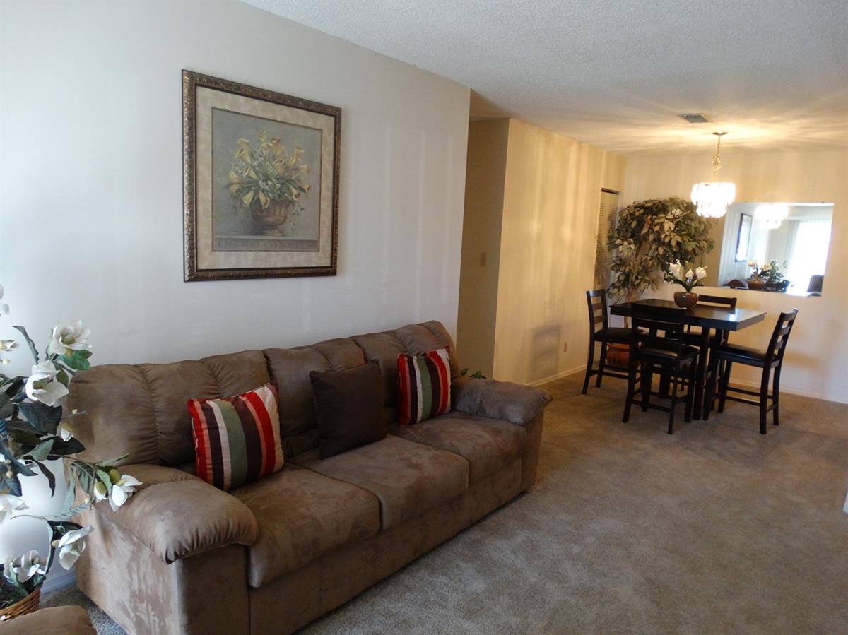 Sugar Mill Creek Apartment in Evansville, IN